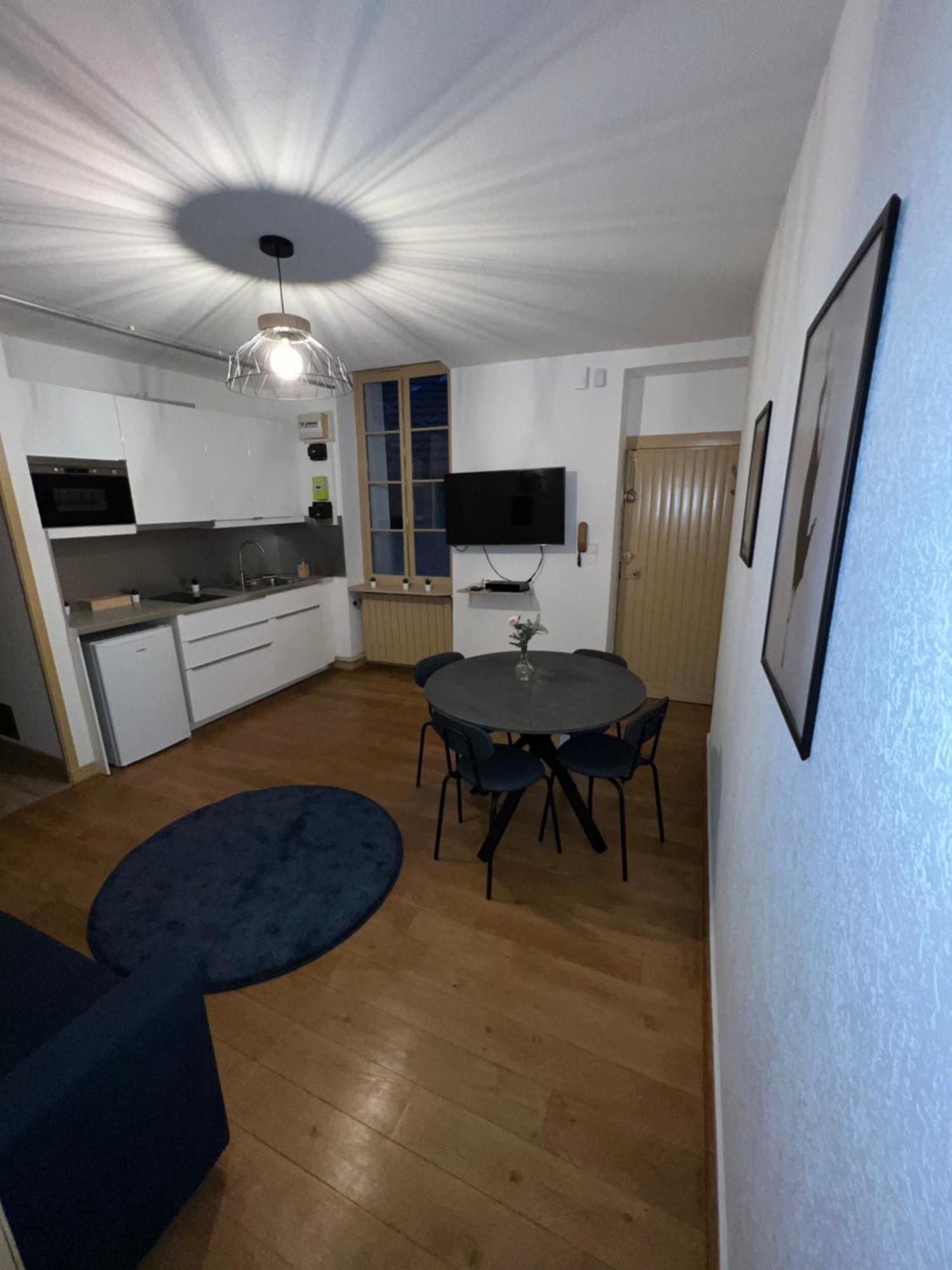 Appartement Dijon Le Zola, Avec Parking Prive Sur Demande Payant Sur Place Luaran gambar