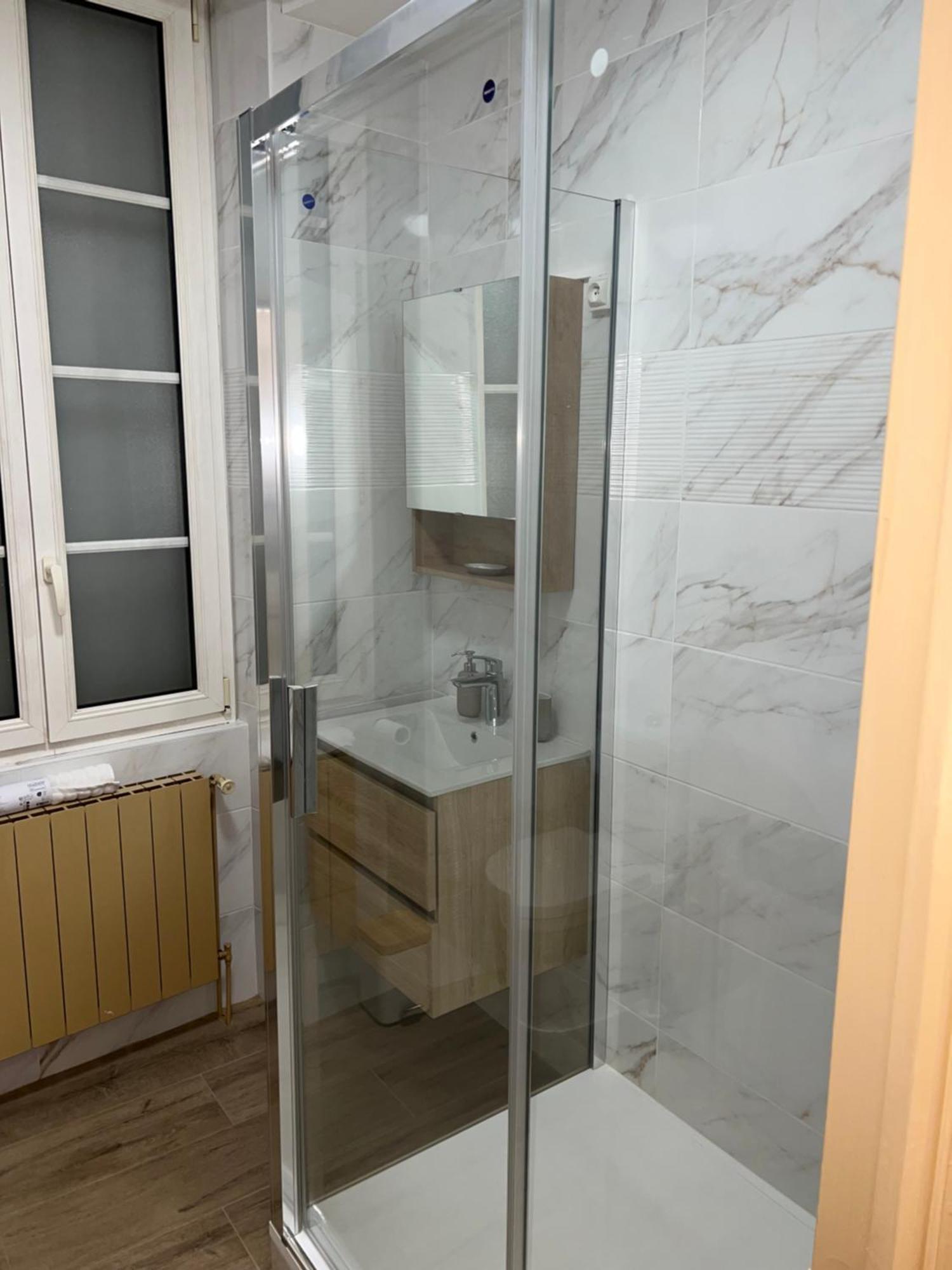 Appartement Dijon Le Zola, Avec Parking Prive Sur Demande Payant Sur Place Luaran gambar